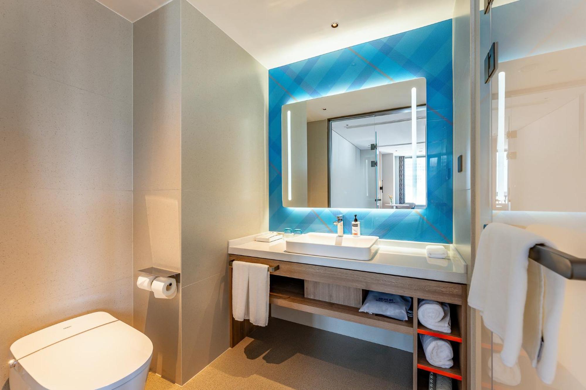 Holiday Inn Express Taizhou City Center By Ihg Exterior photo