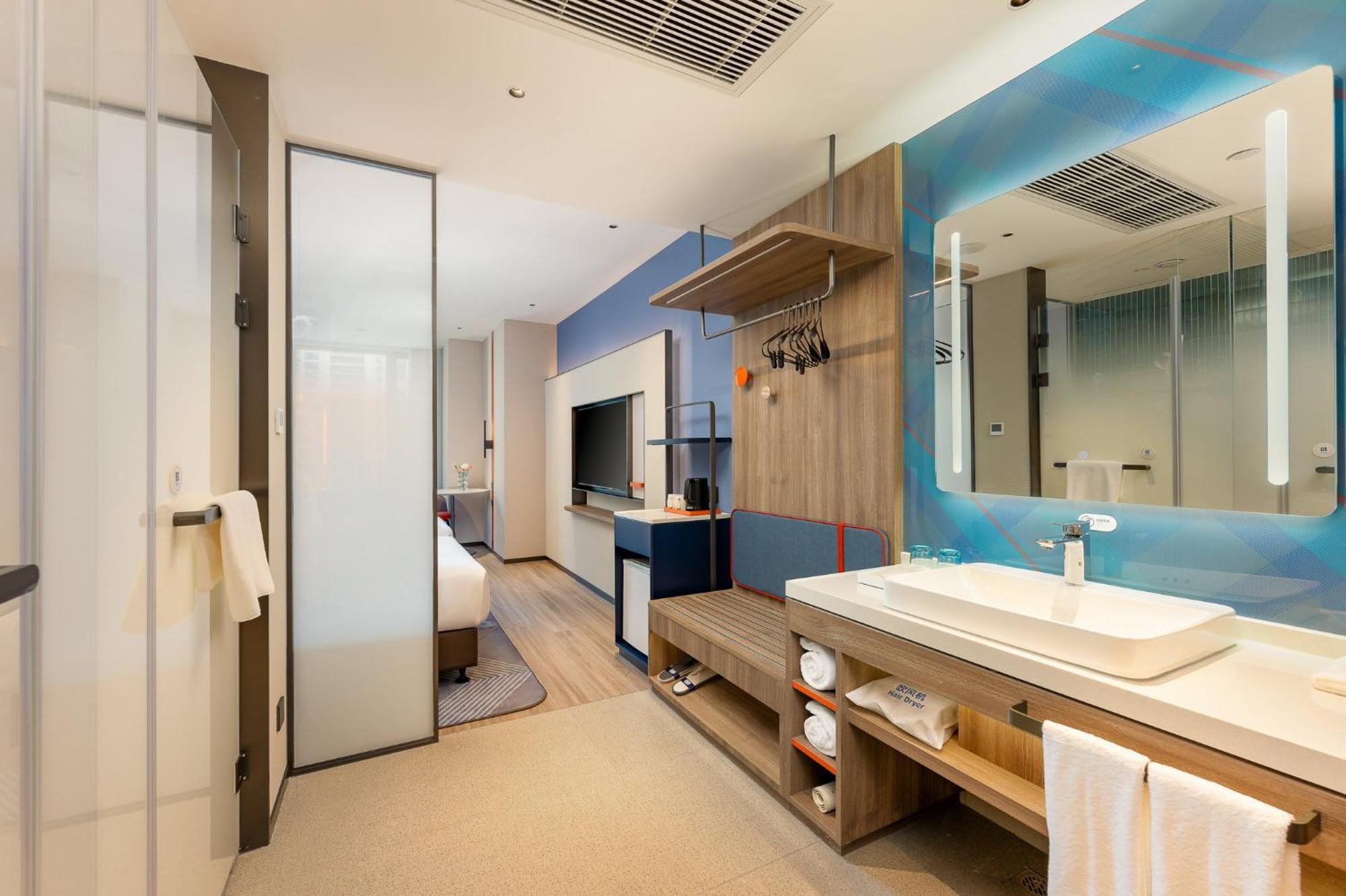 Holiday Inn Express Taizhou City Center By Ihg Exterior photo