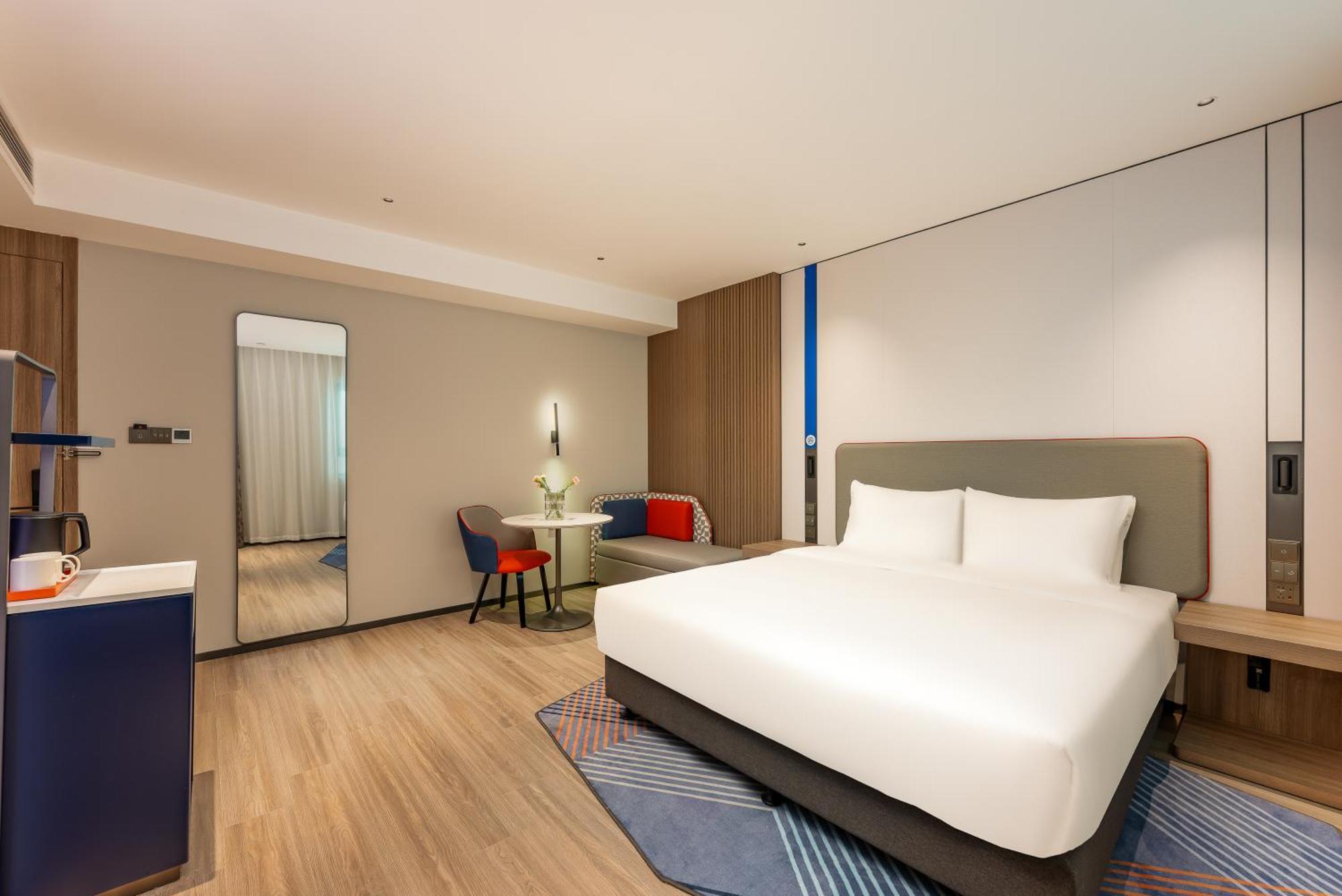 Holiday Inn Express Taizhou City Center By Ihg Exterior photo
